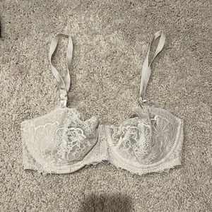 Victoria’s Secret off white wicked bra